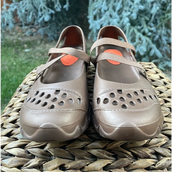 Skechers Cali Gear Tan Bronze Rubber Mary Jane Boat / Water Shoes Women’s 10 - Picture 2 of 9